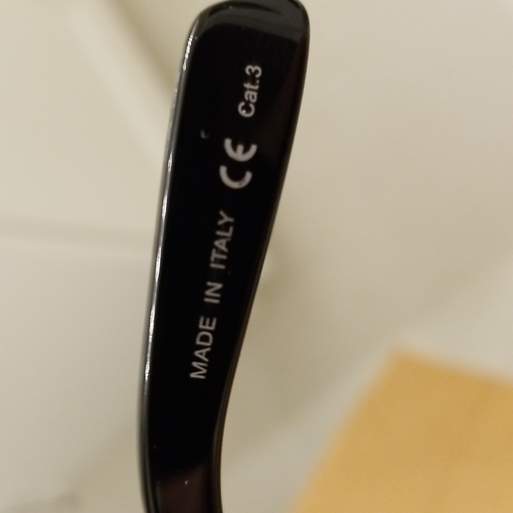 Sunglasses - Picture 6 of 6